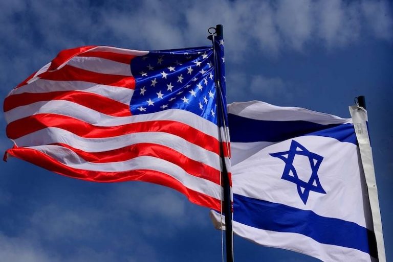 the-flags-of-israel-and-the-united-states-wave-above-a09669