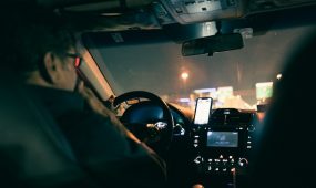 erik-mclean-B292j4PxTK8-unsplash