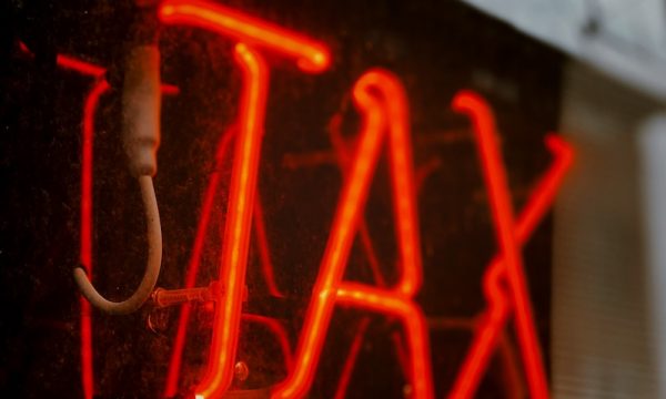 jon-tyson-qAQsVsSxp_w-unsplash