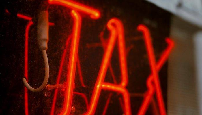 jon-tyson-qAQsVsSxp_w-unsplash