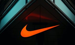 paul-steuber-SrrFCmYXHLg-unsplash