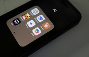 solen-feyissa-zQvPAtGxQh0-unsplash