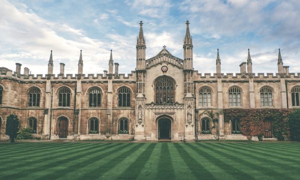 vadim-sherbakov-d6ebY-faOO0-unsplash