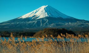 luke-robinson-esOlM9F7KM0-unsplash