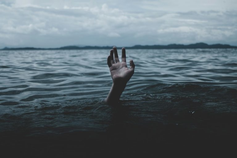 stormseeker-rX12B5uX7QM-unsplash