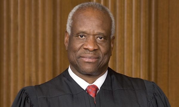 960px-Clarence_Thomas_official_SCOTUS_portrait_(3x4_cropped)
