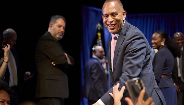 Hakeem-Jeffries-1200×675