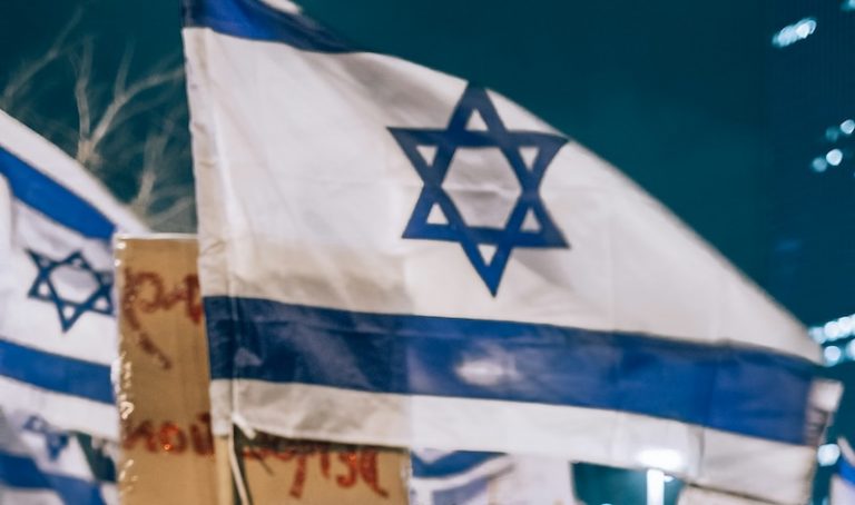 yoav-aziz-ilBATN5X46o-unsplash