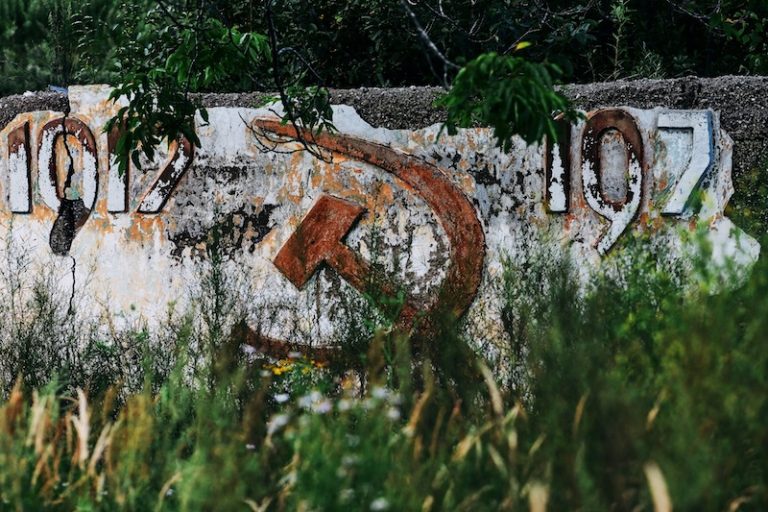 tengyart-yRA0hRNbOOA-unsplash