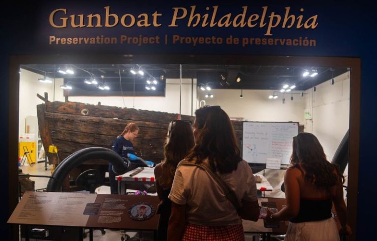 gunboat_philadelphia_smithsonian_american_history2a