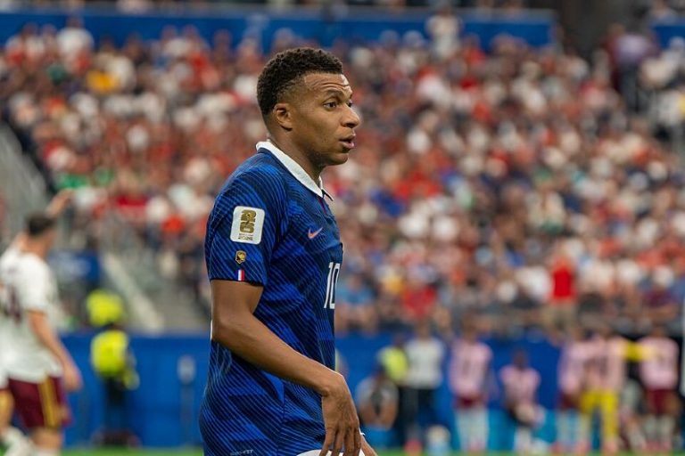 Kylian_Mbappe_France1